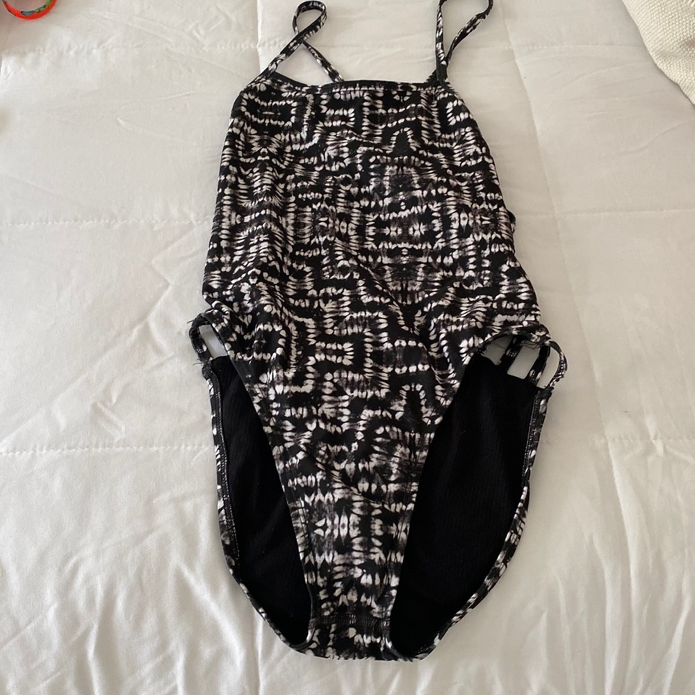 JOLYN TIE BACK ONESIE